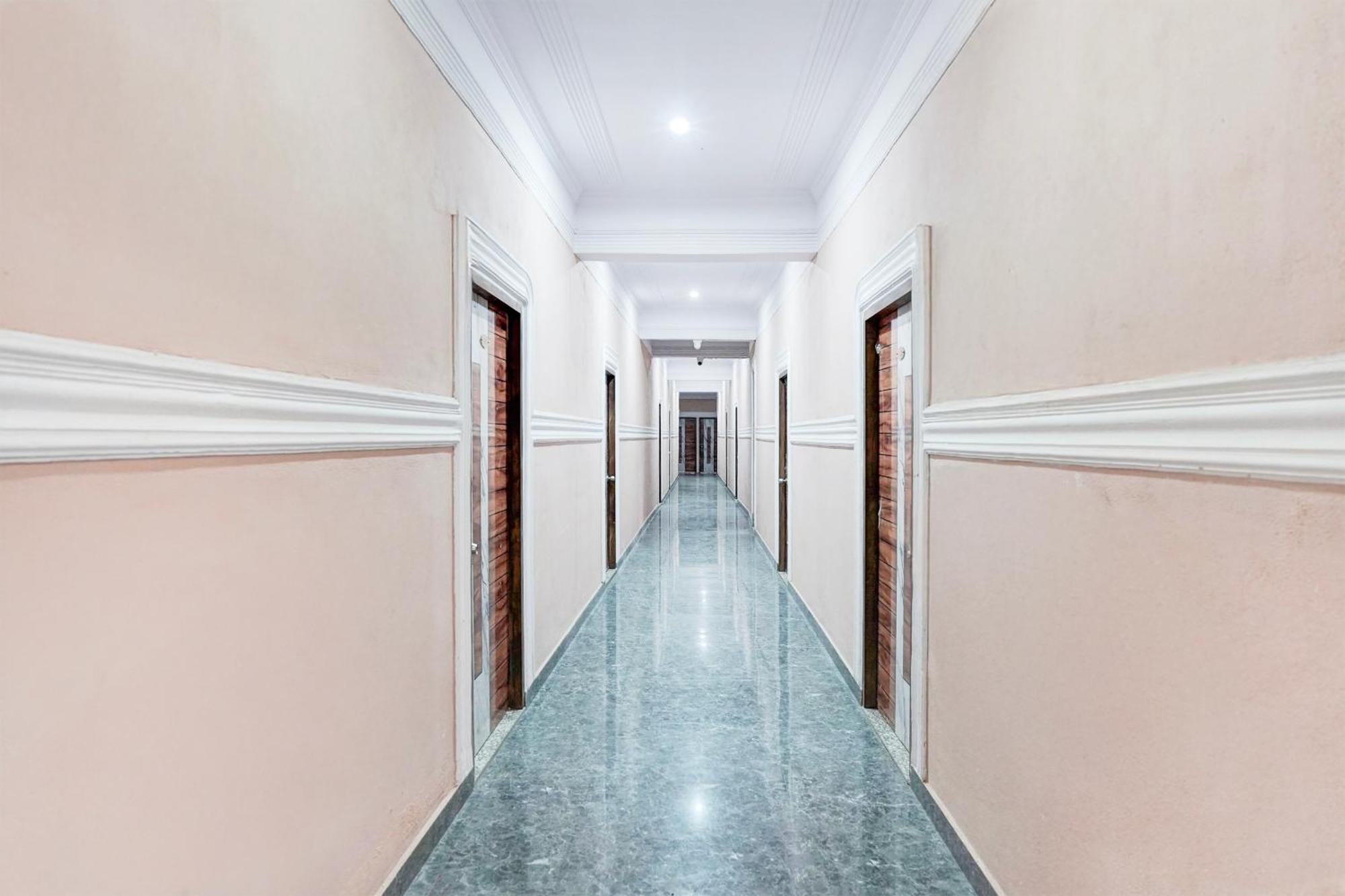 Collection O Shandilya Grand Residency Greater Noida Εξωτερικό φωτογραφία